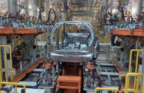 全網獨家探秘云度汽車莆田工廠 四大工藝與計算機網絡工程的完美融合